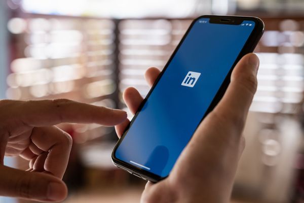 Comment convertir plus en utilisant la vidéo pour vos ads LinkedIn ?